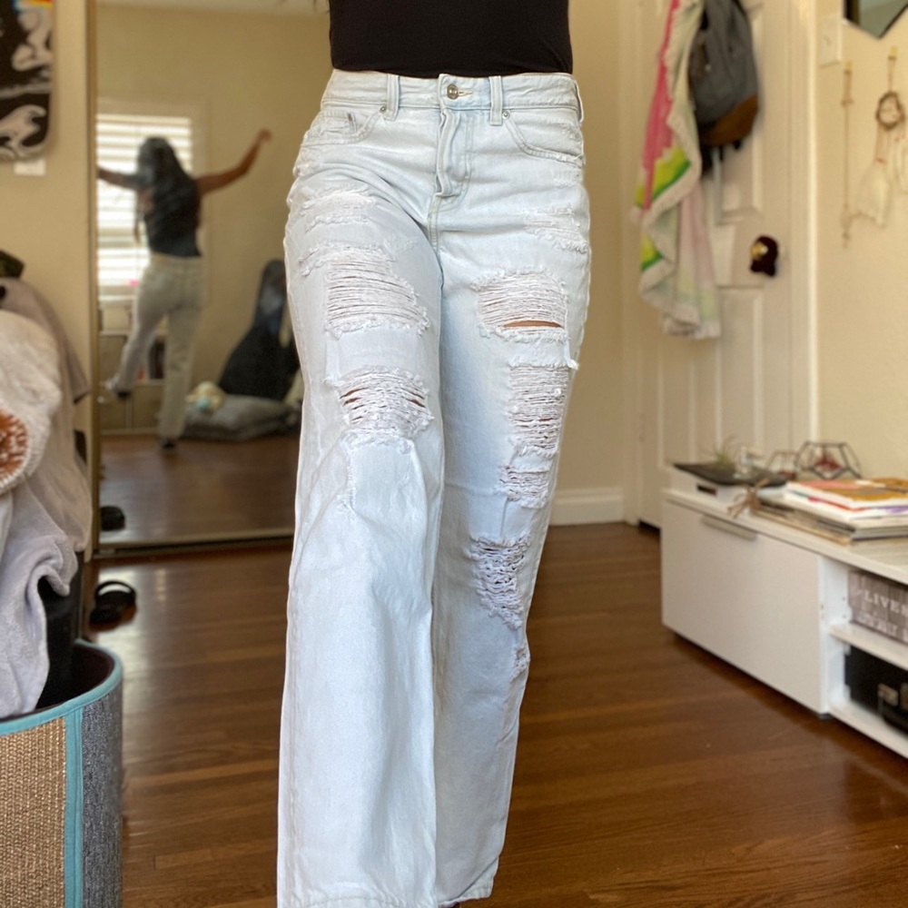 Distressed Boyfriend Jeans
